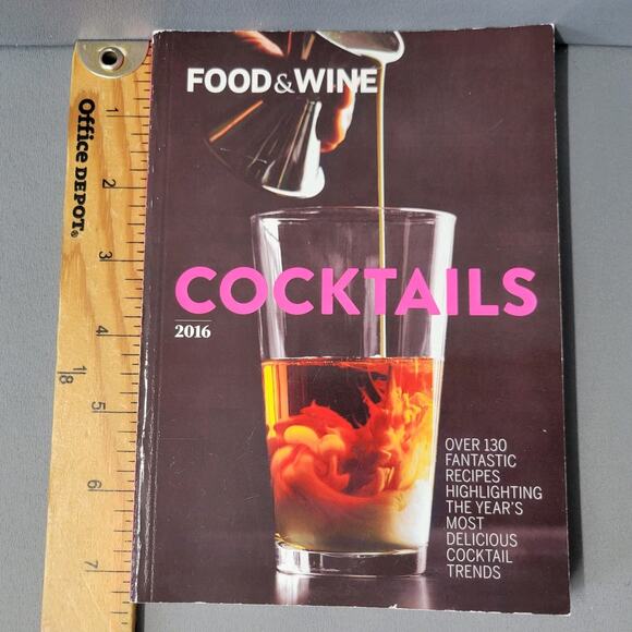 Food & Wine Cocktails 2016 Drink Recipes Mixology Guide Paperback Time Inc Books - Picture 11 of 16